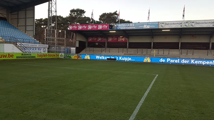 Football Playground Screens