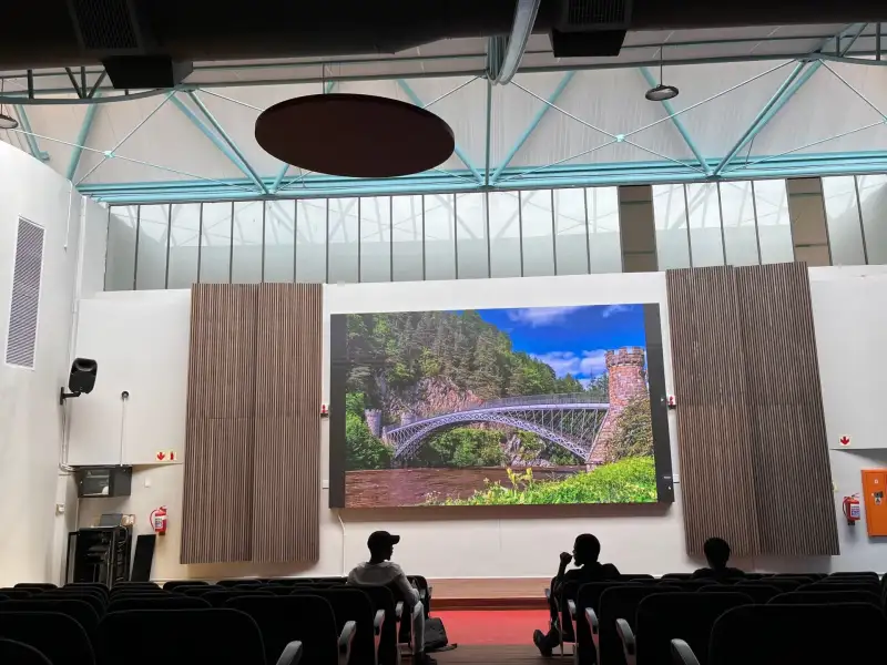 LC2.5 GOB, Dining Hall TV Room for University, South Africa