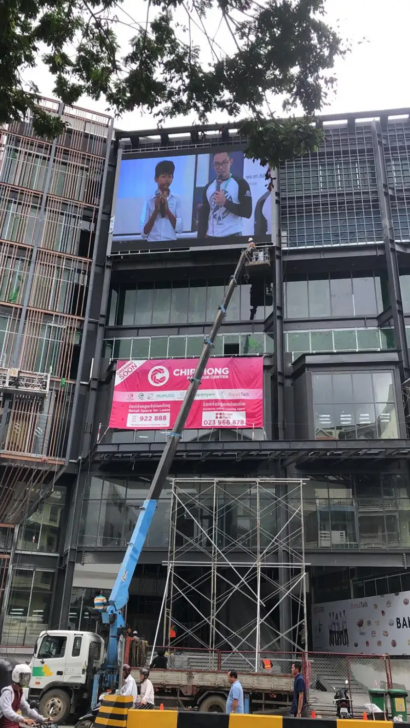 DOOH Advertising Screen in Cambodia